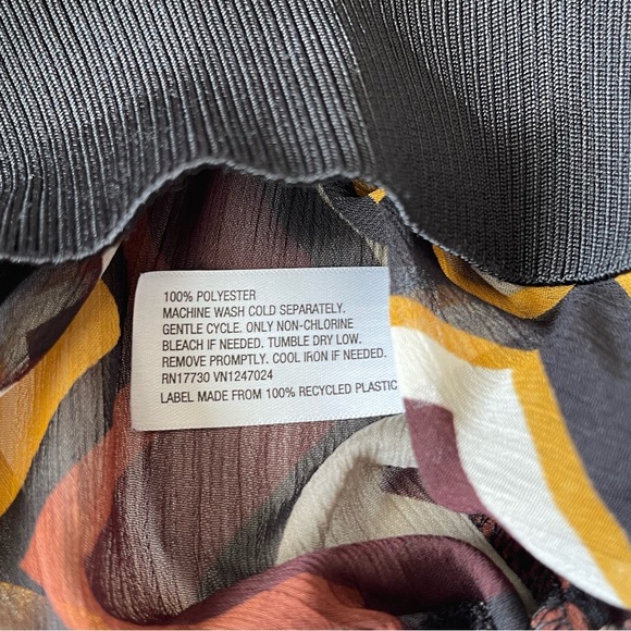 EUC Missoni for Target Sheer V neck Blouse in Zig Zag pattern Size small - Picture 4 of 8